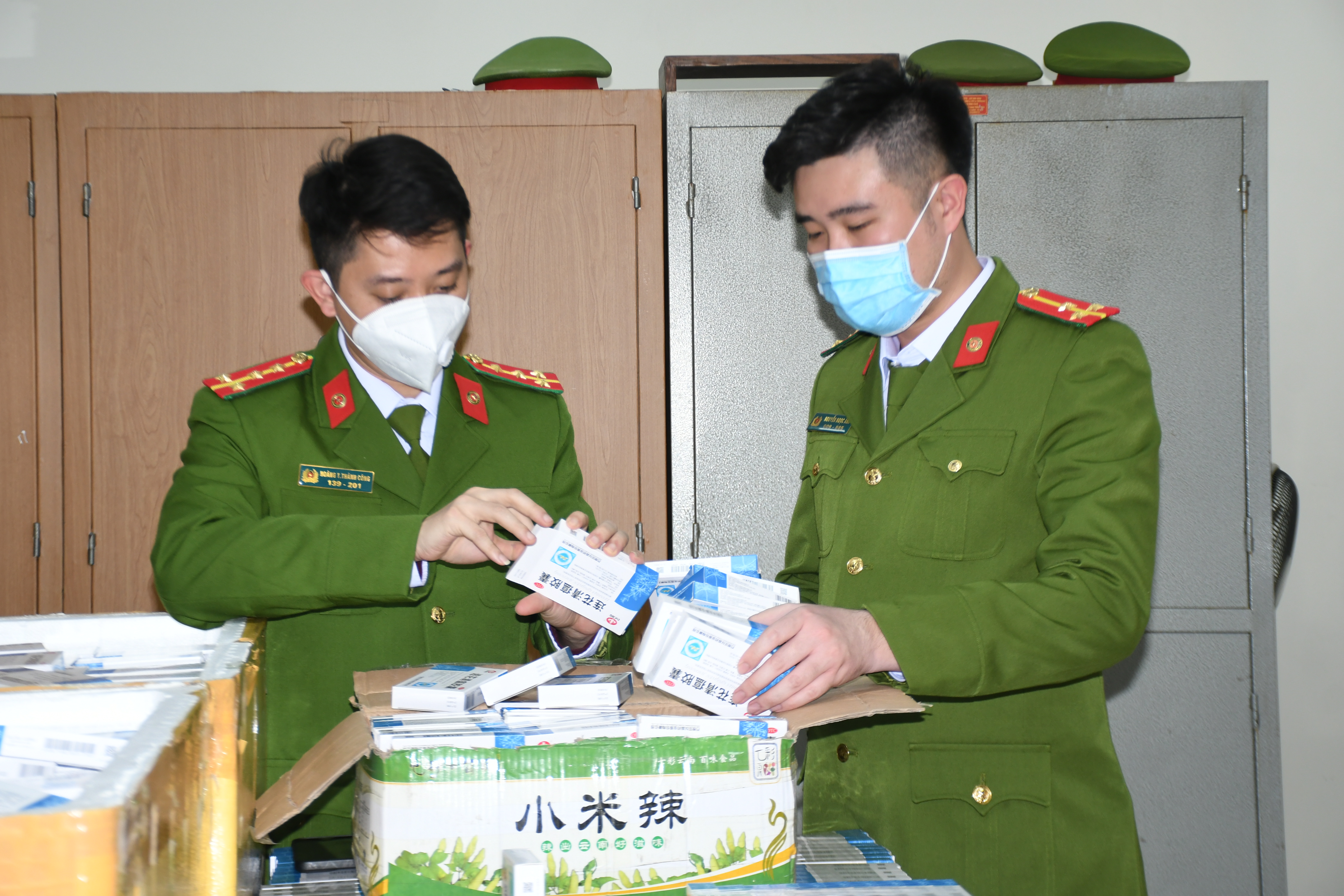 Phòng Cảnh sát kinh tế tăng cường đấu tranh với nạn vận chuyển, mua bán thuốc không rõ nguồn gốc, xuất xứ